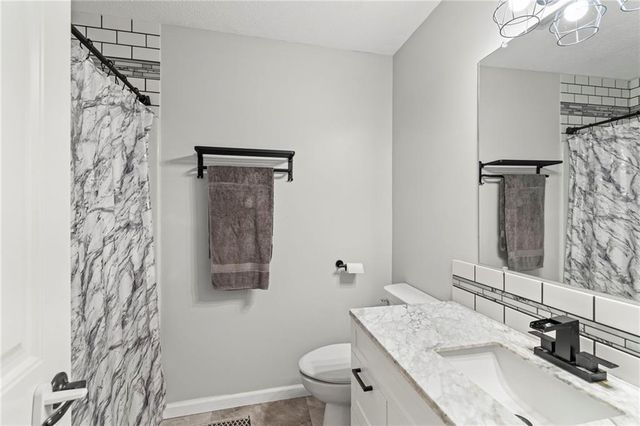 9148 Friendship Road, Richmond, MO 64085