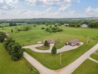 9148 Friendship Road, Richmond, MO 64085