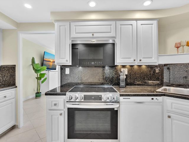 3300 NE 36th Street 420, Fort Lauderdale, FL 33308