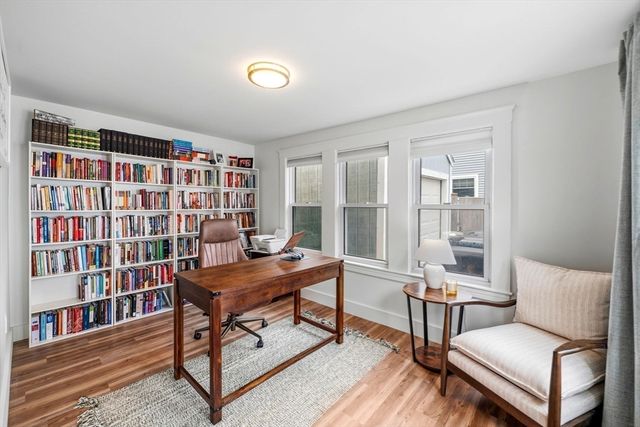 1 River Ct, Ipswich, MA 01938