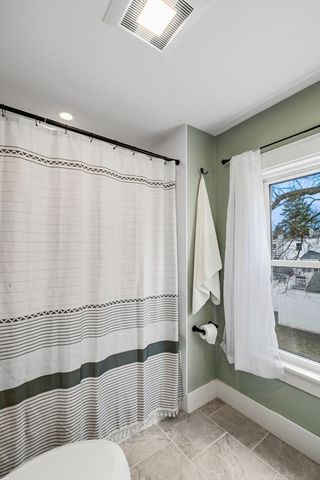 1 River Ct, Ipswich, MA 01938