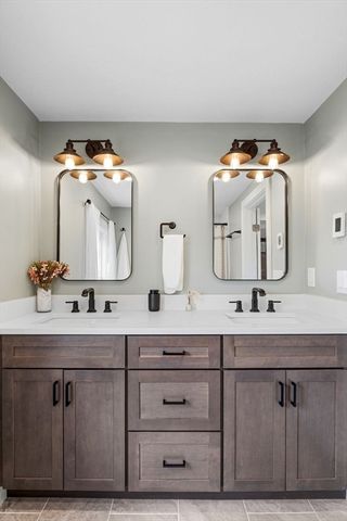 1 River Ct, Ipswich, MA 01938