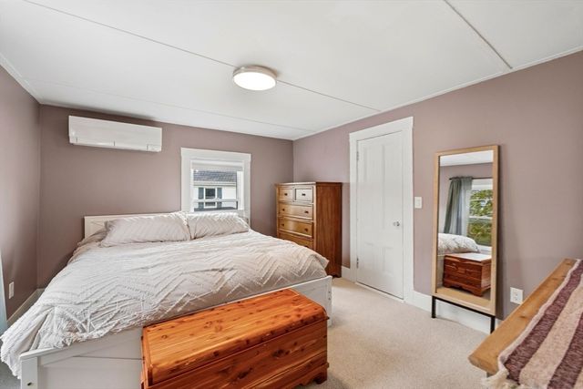 1 River Ct, Ipswich, MA 01938