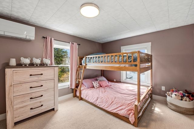 1 River Ct, Ipswich, MA 01938