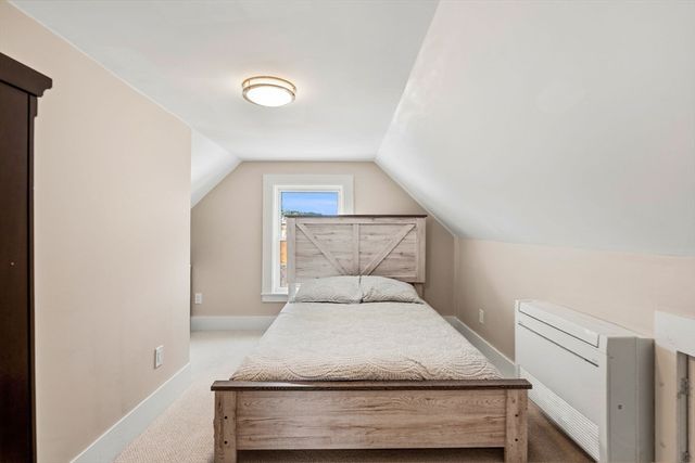 1 River Ct, Ipswich, MA 01938