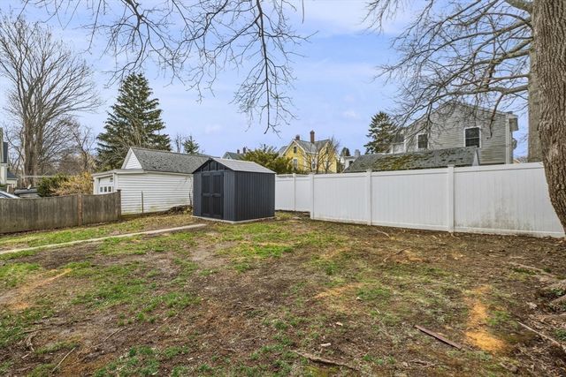 1 River Ct, Ipswich, MA 01938