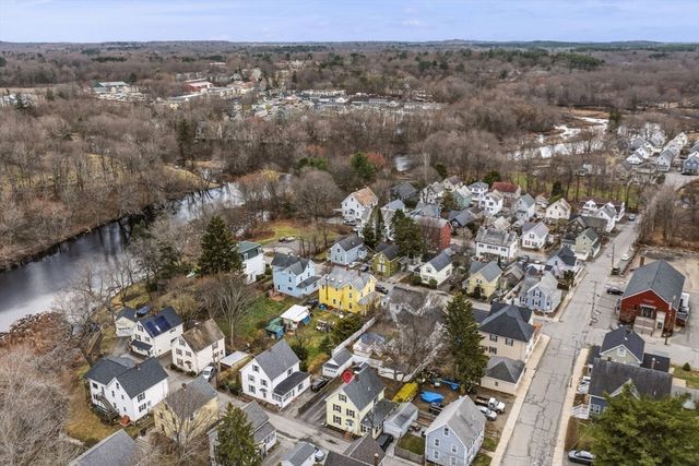 1 River Ct, Ipswich, MA 01938