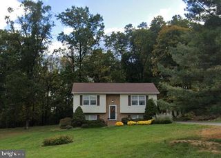 291 NEEDMORE RD, Martinsburg, WV 25403