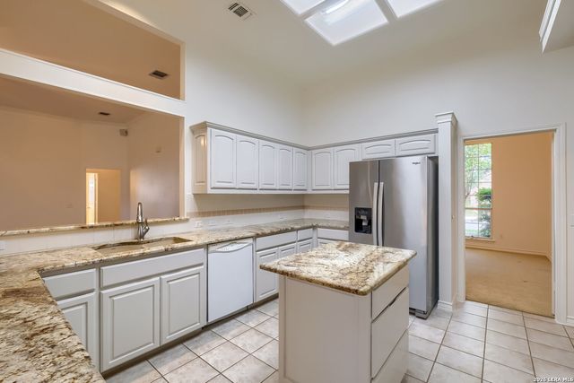 15634 Mission Crst, San Antonio, TX 78232