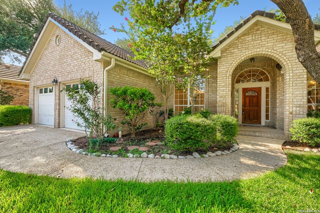 15634 Mission Crst, San Antonio, TX 78232