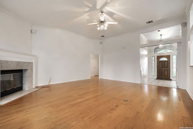 15634 Mission Crst, San Antonio, TX 78232