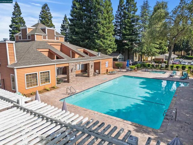 332 Eastridge Dr, San Ramon, CA 94582