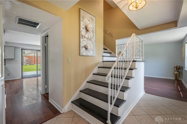6800 Cicero Court, Huber Heights, OH 45424