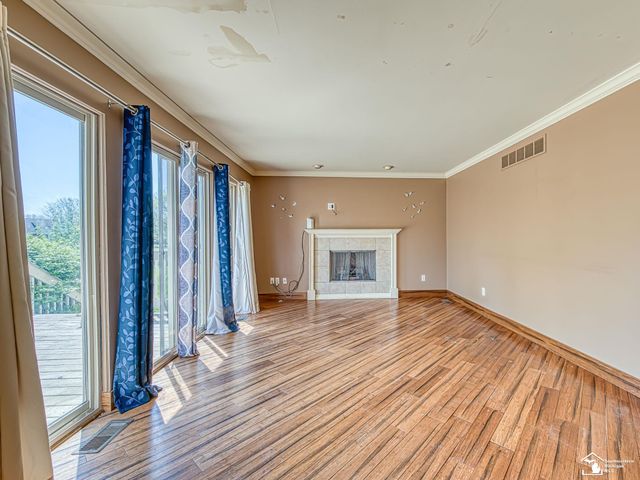 9676 Landsdowne Lane, Ypsilanti, MI 48197