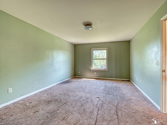 9676 Landsdowne Lane, Ypsilanti, MI 48197