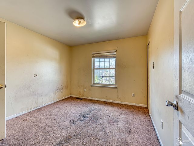9676 Landsdowne Lane, Ypsilanti, MI 48197