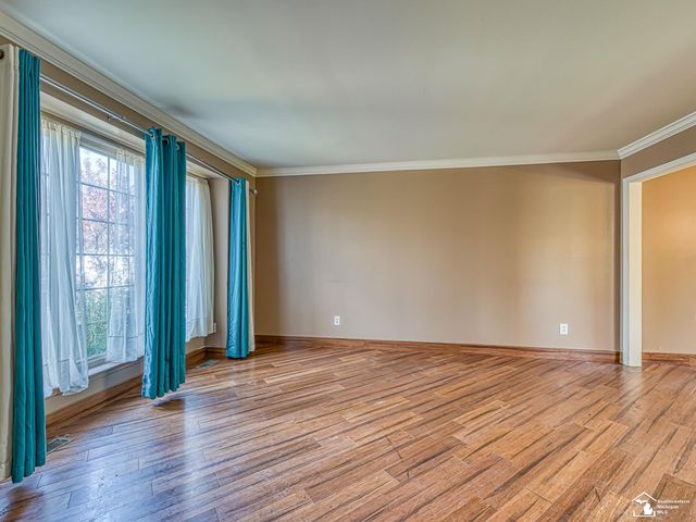9676 Landsdowne Lane, Ypsilanti, MI 48197