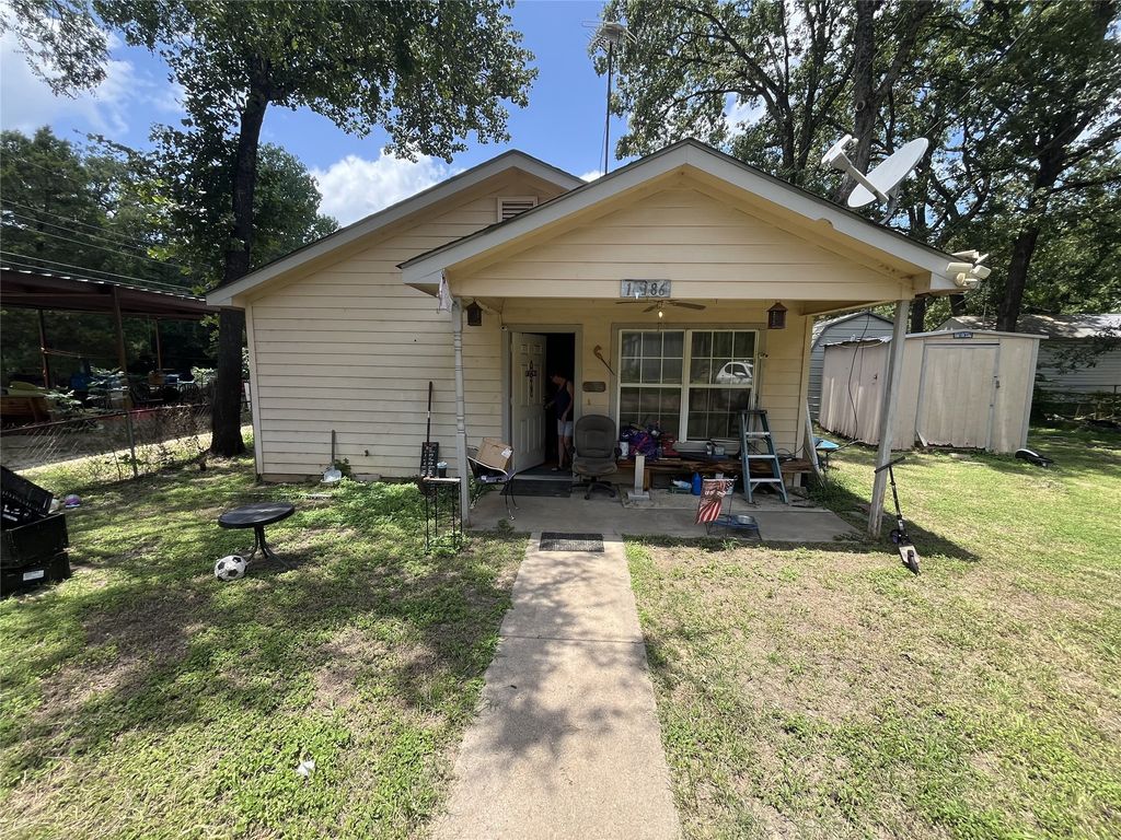 14186 Austin Street, Log Cabin, TX 75148