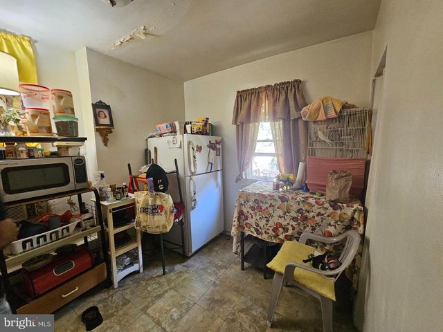 869 E RUSSELL ST, Philadelphia, PA 19134