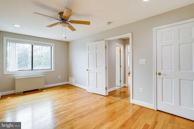 3515 WASHINGTON BLVD #210, Arlington, VA 22201