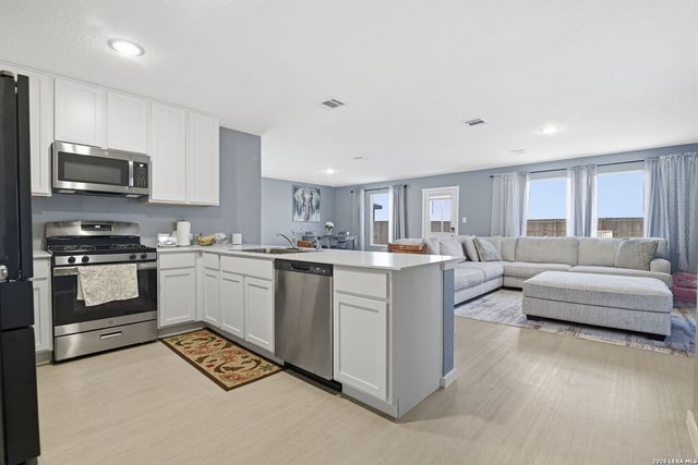 1823 Musk Rose, Converse, TX 78109