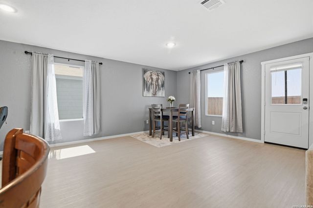 1823 Musk Rose, Converse, TX 78109