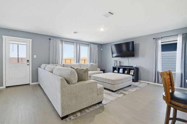 1823 Musk Rose, Converse, TX 78109