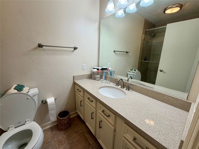 201 Litchfield Lane, Houston, TX 77024