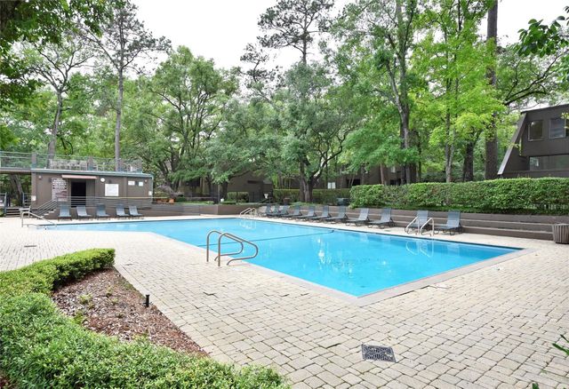 201 Litchfield Lane, Houston, TX 77024