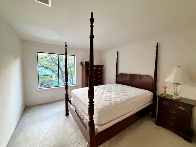 201 Litchfield Lane, Houston, TX 77024