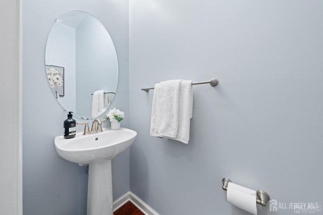 2456 Canterbury Lane, North Brunswick, NJ 08902