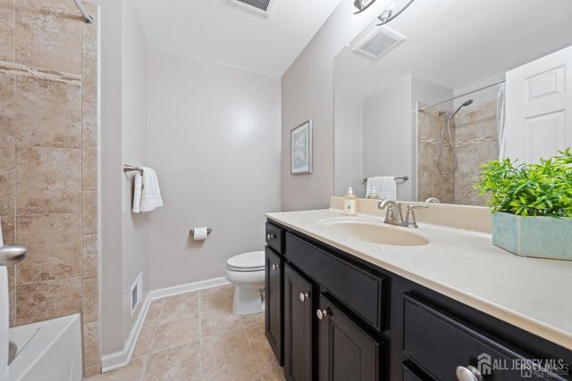 2456 Canterbury Lane, North Brunswick, NJ 08902