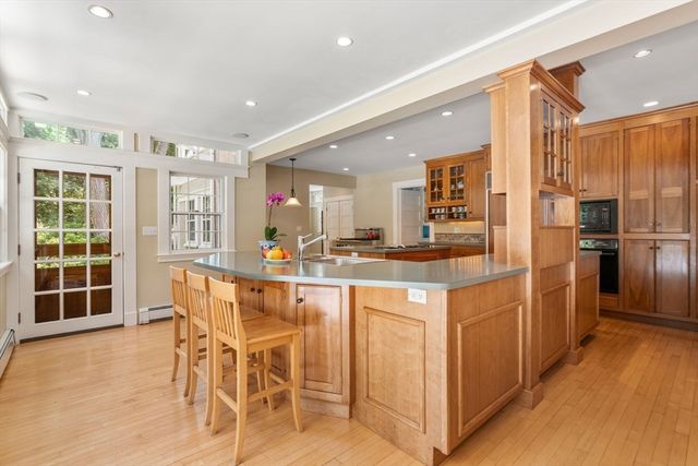 448 Washington Street, Walpole, MA 02032