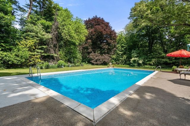 448 Washington Street, Walpole, MA 02032