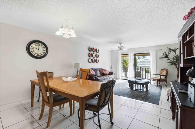9034 MIDNIGHT PASS ROAD 6, Sarasota, FL 34242