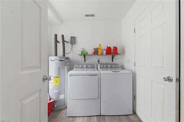 139 Locust AVE, Hampton, VA 23661