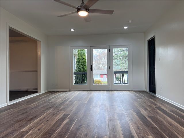 911 Richview Dr, Union Twp, PA 16101