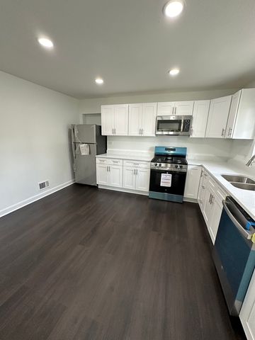 5212 Harmswood Terrace, Skokie, IL 60077