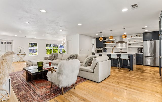 6145 Marquita Avenue, Dallas, TX 75214