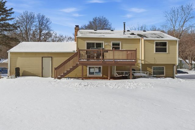 7440 Drew Avenue N, Brooklyn Park, MN 55443