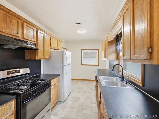 545 E Young Street, Tulsa, OK 74106