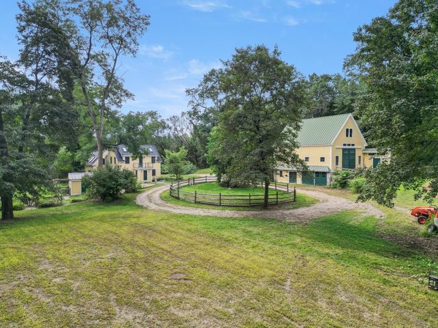 19-21 Downfall Rd, Newbury, MA 01922