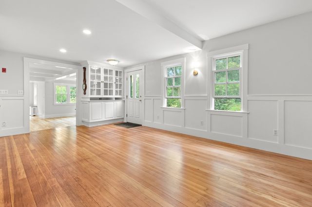 19-21 Downfall Rd, Newbury, MA 01922