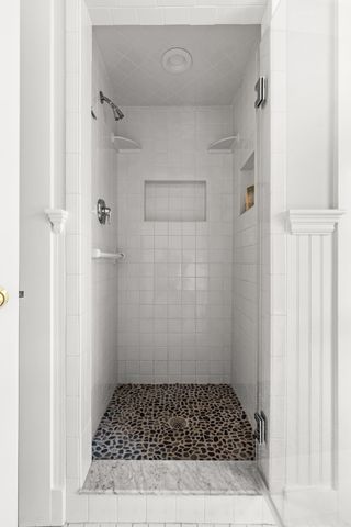 19-21 Downfall Rd, Newbury, MA 01922