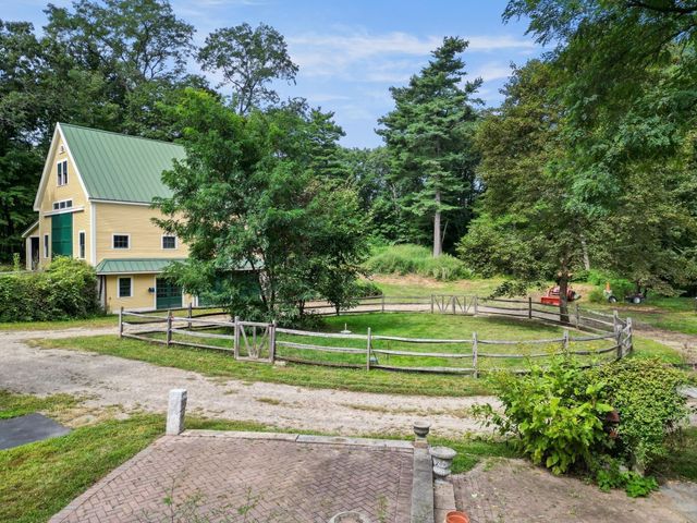 19-21 Downfall Rd, Newbury, MA 01922