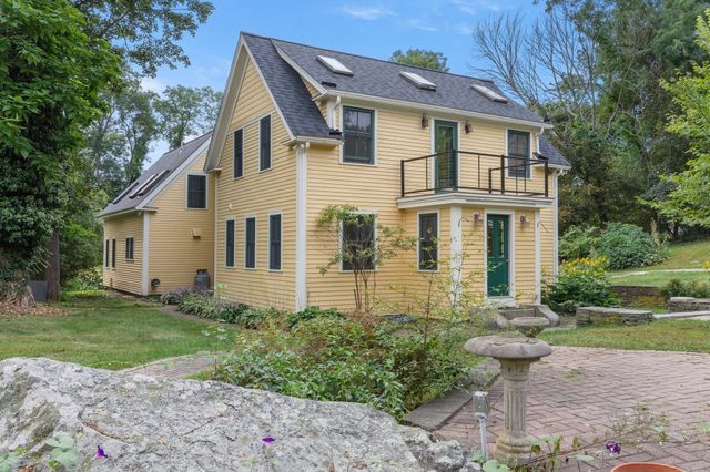 19-21 Downfall Rd, Newbury, MA 01922