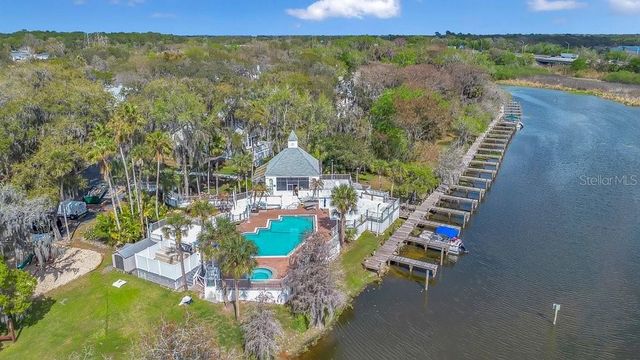 250 RIVER OAKS LANDING COURT 530, Debary, FL 32713