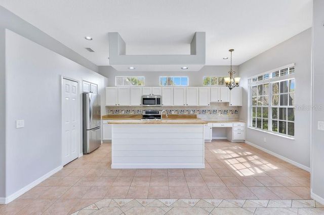 250 RIVER OAKS LANDING COURT 530, Debary, FL 32713