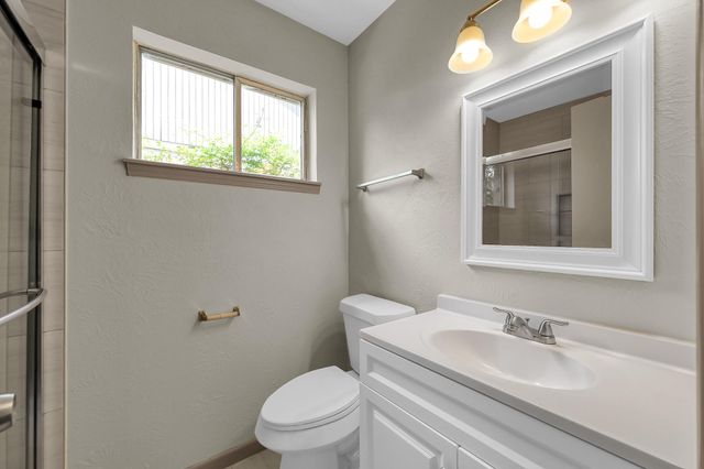 7 Ollerton Drive, Conroe, TX 77303