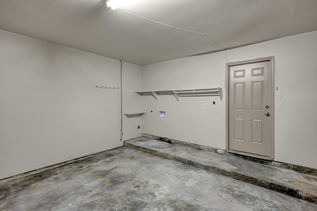 7 Ollerton Drive, Conroe, TX 77303